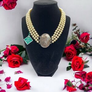 Vintage Majorca Spain Triple Strand Carved Shell Cameo Beaded Pearl Necklace 17”
